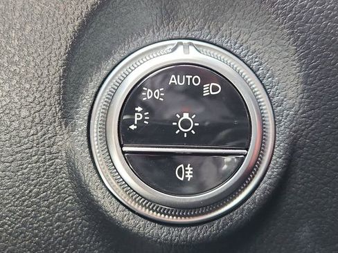 Used 2023 Mercedes-Benz C 300 Sedan image 17