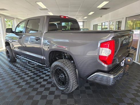 Used 2018 Toyota Tundra SR5 AWD/4WD image 5