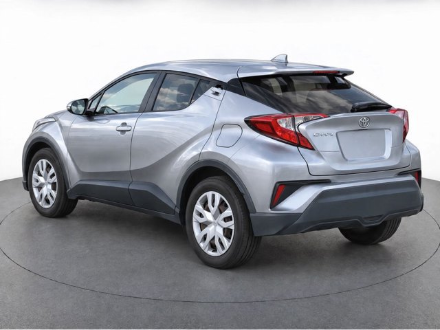 Used 2020 Toyota C-HR LE FWD image 24