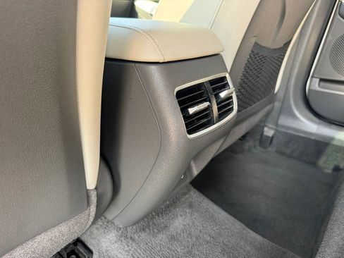 Used 2025 Hyundai Sonata SEL FWD image 32