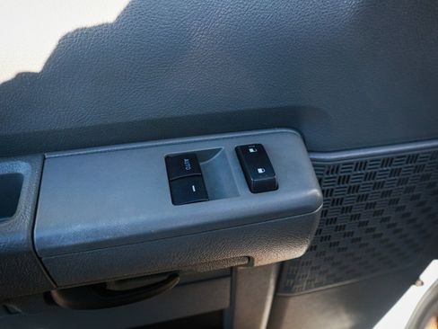 Used 2014 Ford E-250 and Econoline 250 Extended w/ Power Group image 15