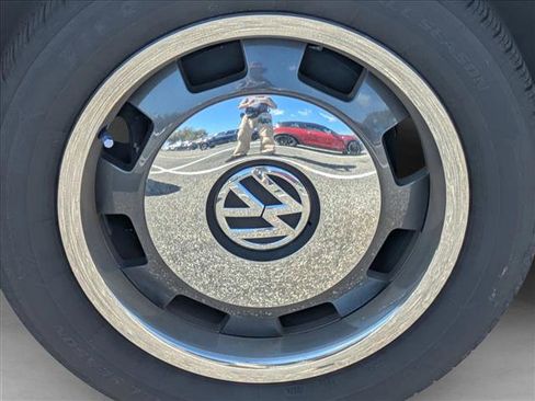 Used 2016 Volkswagen Beetle 1.8T Denim image 15