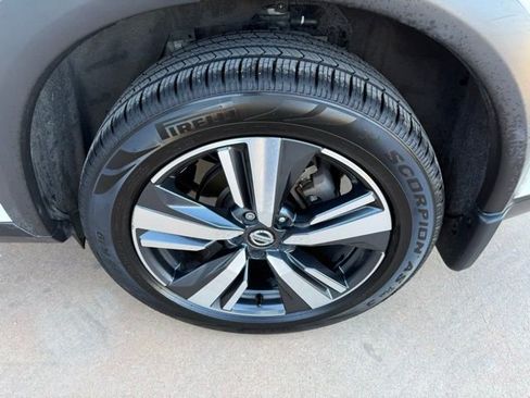 Used 2021 Nissan Rogue SL image 5