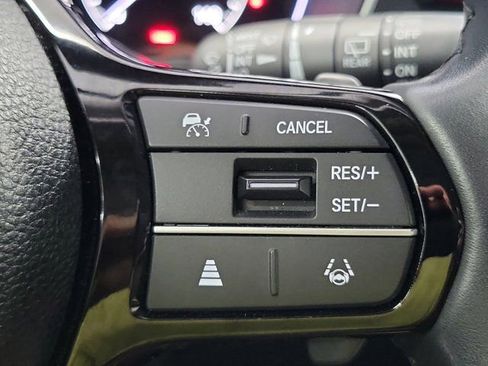 Certified 2025 Honda Pilot Touring image 28