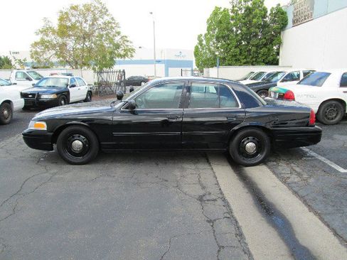Used 2011 Ford Crown Victoria Police Interceptor w/ Trunk Pack image 3