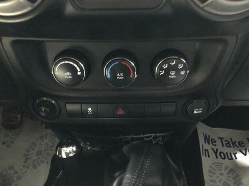 Used 2014 Jeep Wrangler Unlimited Sport w/ Power Convenience Group image 22