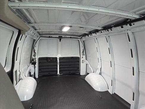 New 2025 Chevrolet Express 2500 w/ Driver Convenience Package image 30