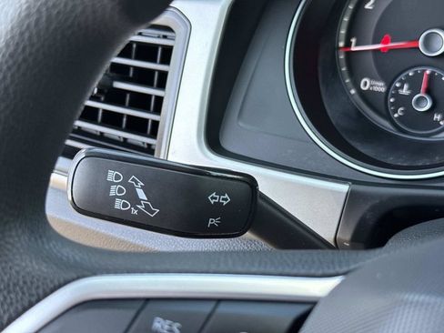 Used 2021 Volkswagen Atlas S FWD image 34