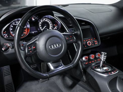 Used 2012 Audi R8 V10 image 34