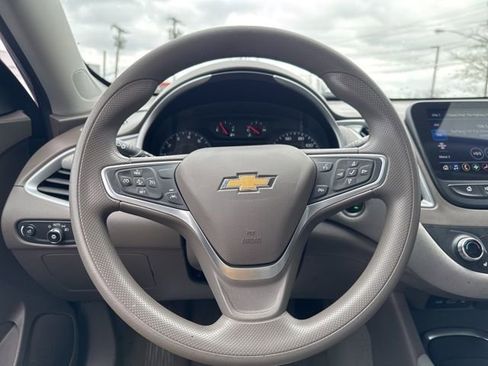 Used 2023 Chevrolet Malibu LT FWD image 10