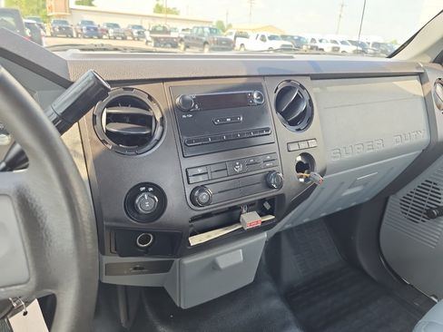 Used 2014 Ford F250 XL RWD image 18