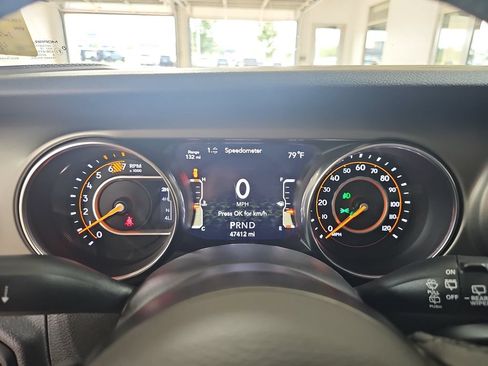 Used 2018 Jeep Wrangler Unlimited Sport S AWD/4WD image 23