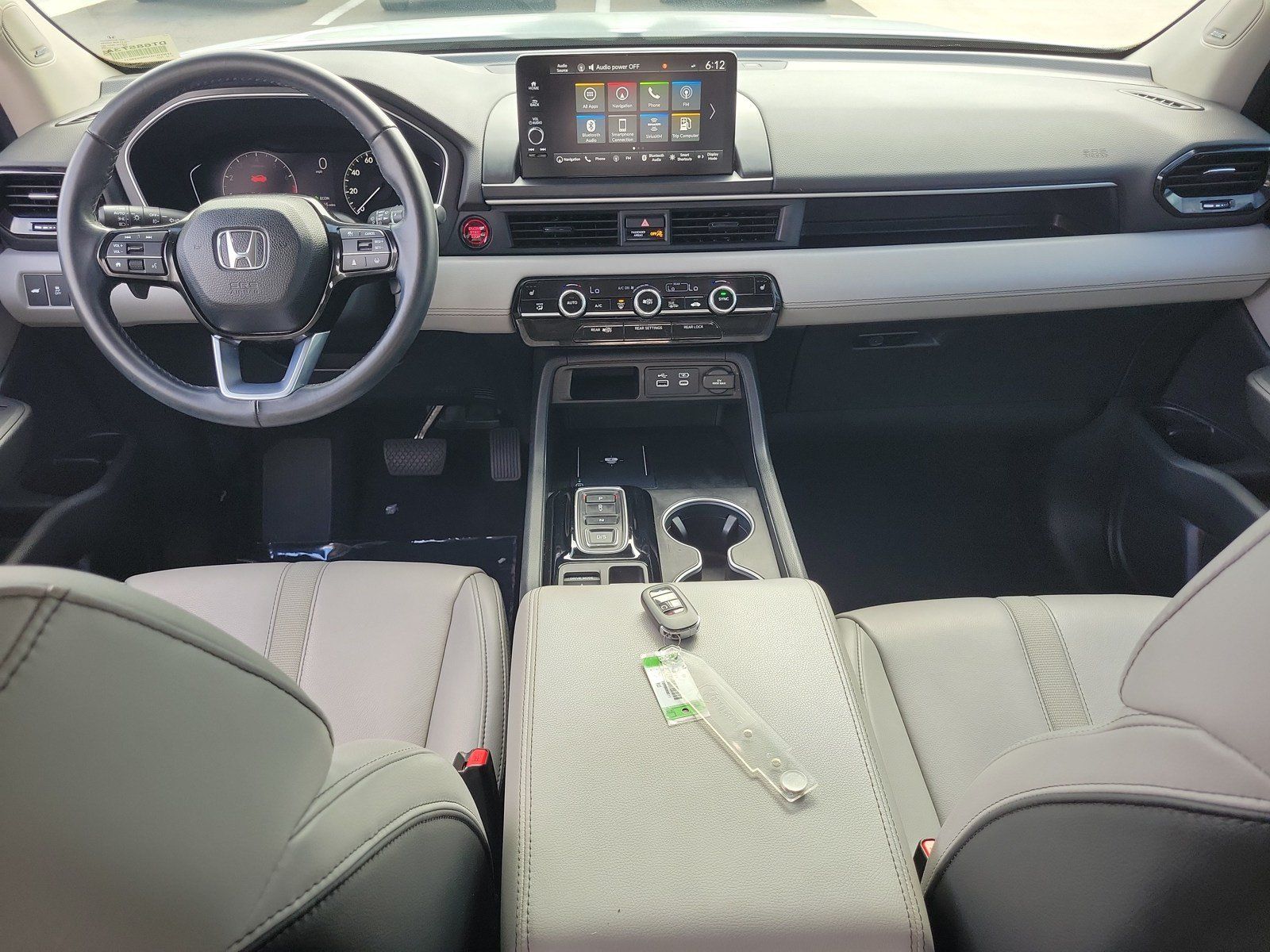 Used 2024 Honda Pilot Touring image 29