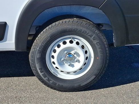 Used 2024 RAM ProMaster 2500 w/ Safety Group image 28