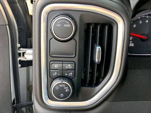 Used 2021 Chevrolet Silverado 1500 RST image 33