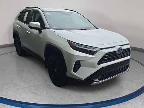 Used 2024 Toyota RAV4 SE w/ Weather Package AWD/4WD image 3