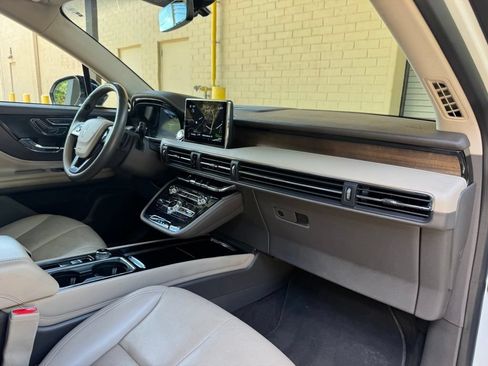 Used 2021 Lincoln Corsair Reserve w/ Elements Package AWD/4WD image 29