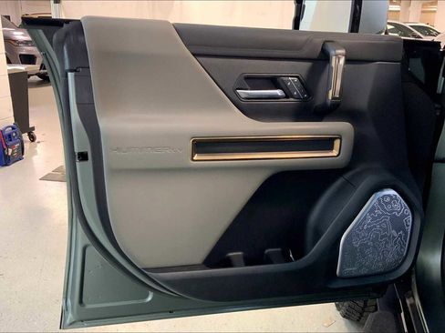 Used 2024 GMC Hummer EV 3X image 21