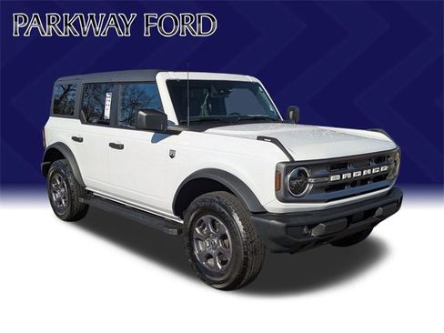 Used 2024 Ford Bronco Big Bend image 3