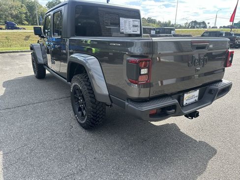 New 2025 Jeep Gladiator Willys image 5