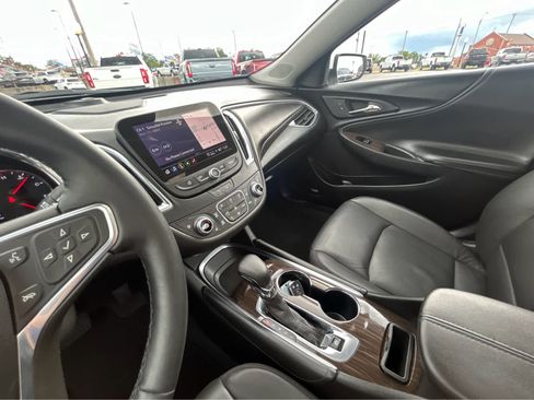 Used 2024 Chevrolet Malibu LT image 24