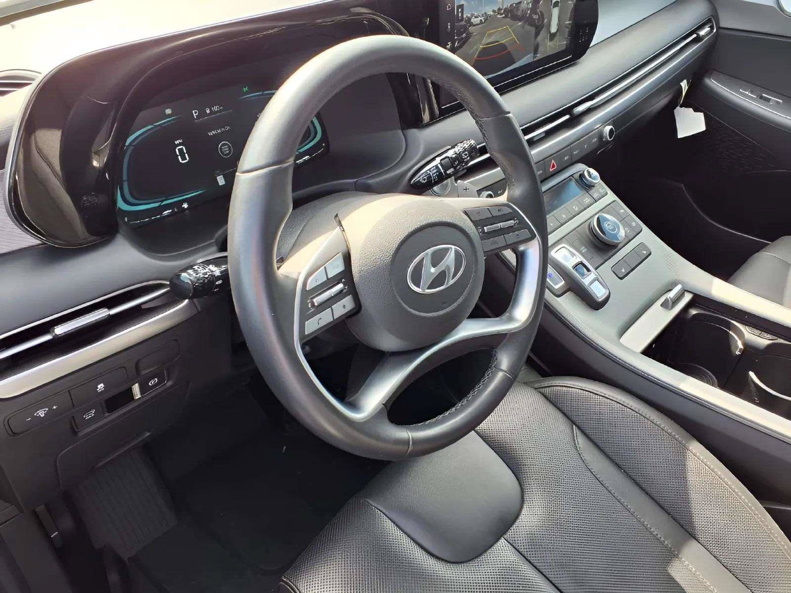 Certified 2025 Hyundai Palisade XRT FWD image 14