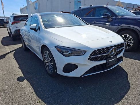 Used 2025 Mercedes-Benz CLA 250 4MATIC image 6