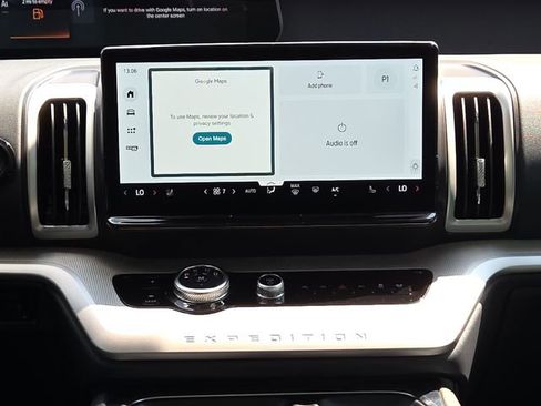 New 2025 Ford Expedition Active image 12