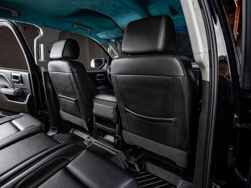 Used 2018 Chevrolet Silverado 1500 LT w/ Texas Edition image 29