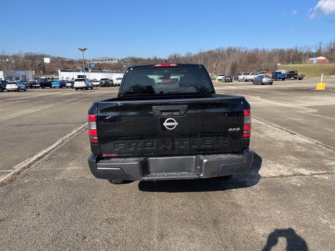 Used 2024 Nissan Frontier S image 4