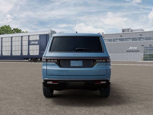 New 2026 Jeep Grand Wagoneer L Limited AWD/4WD image 3