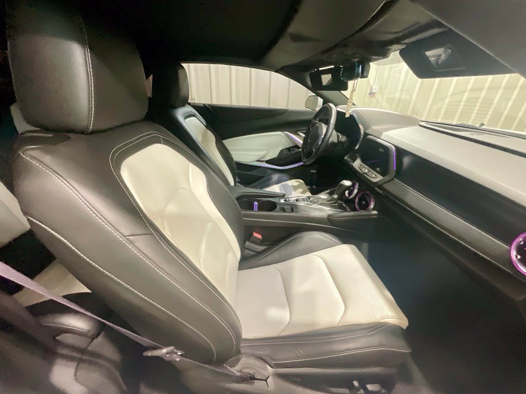 Used 2017 Chevrolet Camaro LT RWD image 12
