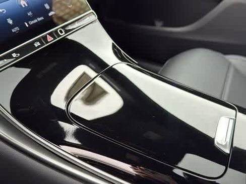 Used 2026 Mercedes-Benz GLC 300 4MATIC image 22