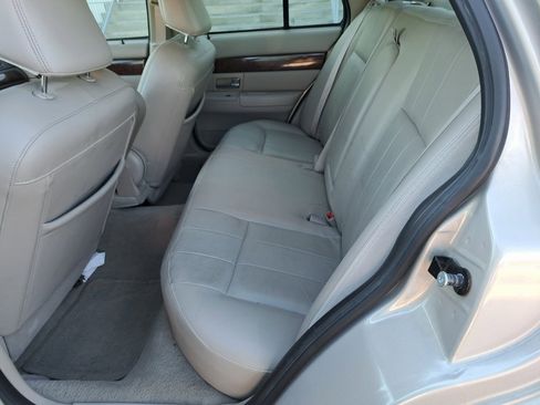 Used 2009 Mercury Grand Marquis LS image 21