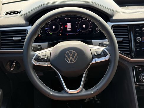 Used 2023 Volkswagen Atlas SE image 15
