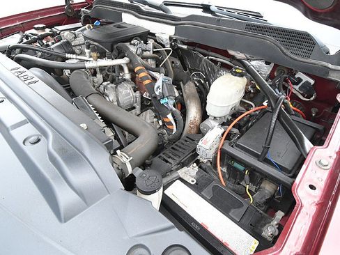 Used 2015 Chevrolet Silverado 2500 LT w/ LT Convenience Package image 27