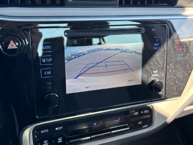 Used 2019 Toyota Corolla LE FWD image 28