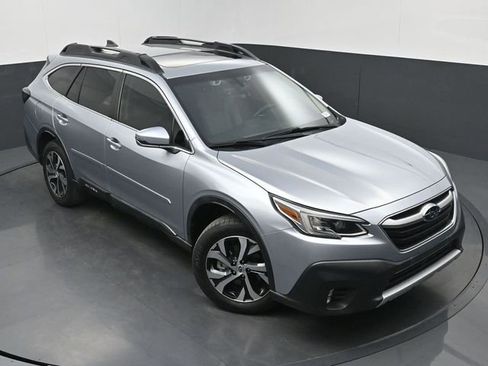 Used 2022 Subaru Outback Limited image 40