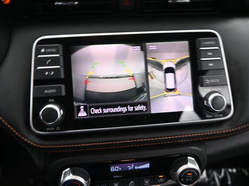 Used 2018 Nissan Kicks SR FWD image 16