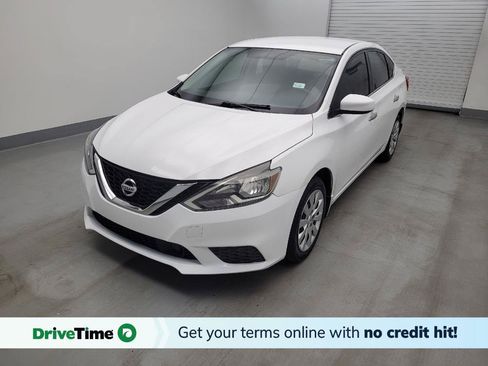 Used 2019 Nissan Sentra S FWD image 1