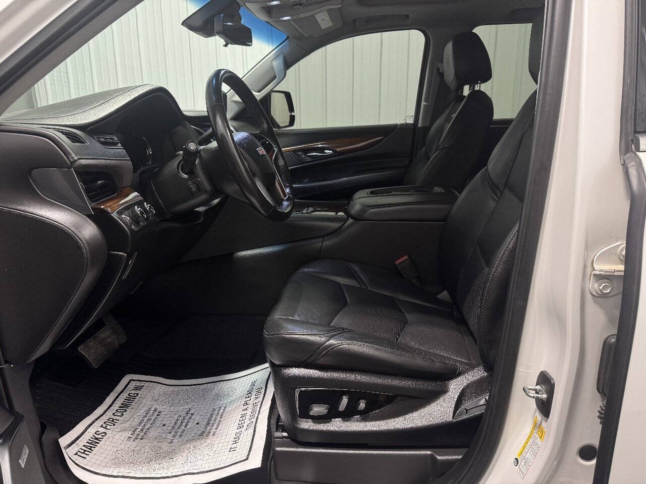 Used 2019 Cadillac Escalade Premium Luxury AWD/4WD image 13
