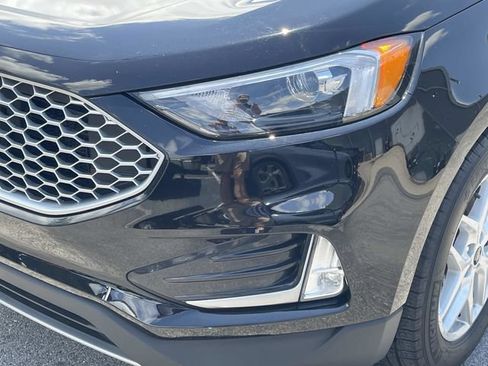 Certified 2024 Ford Edge SEL w/ Convenience Package AWD/4WD image 11