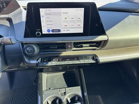 Used 2024 Toyota Prius XLE image 23