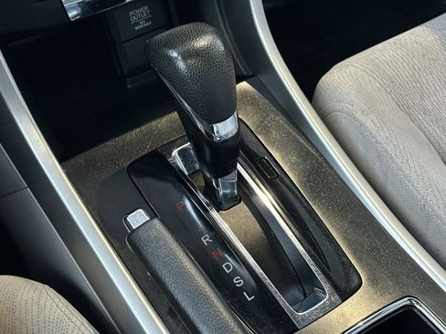 Used 2013 Honda Accord EX image 18