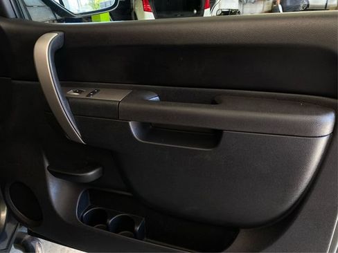 Used 2011 Chevrolet Silverado 1500 LT w/ All-Star Edition AWD/4WD image 25