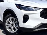 New 2025 Ford Escape Active image 4