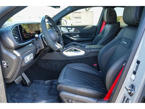 New 2026 Mercedes-Benz GLE 53 AMG 4MATIC Coupe image 17