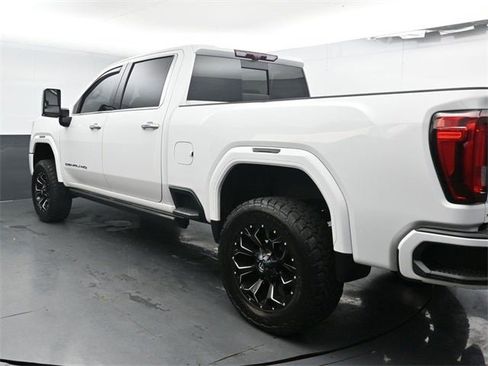Used 2023 GMC Sierra 3500 Denali w/ Denali Ultimate Package image 11