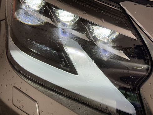 Used 2023 Lexus GX 460 Premium image 9