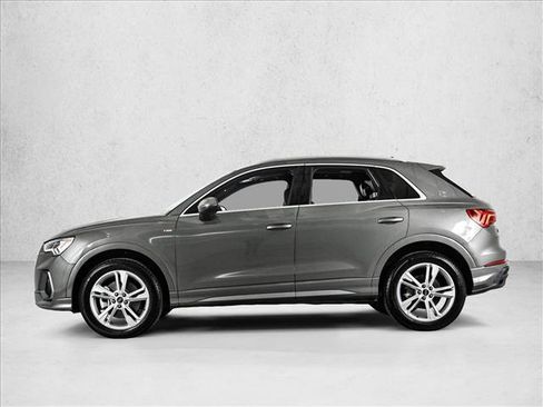 Certified 2024 Audi Q3 2.0T Premium Plus w/ Premium Plus Package image 9